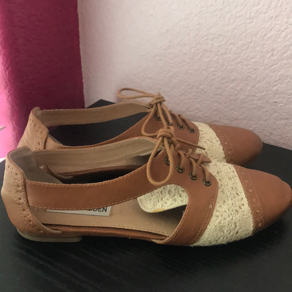 Steve Madden Crochet Oxfords